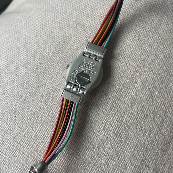 SWATCH Irony Womens Watch - Vintage 2003 AG Irony Filamento Multi-Colored Band - Picture 5 of 5